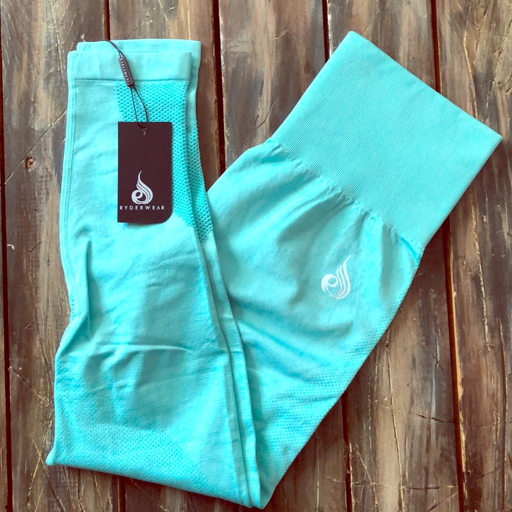 Ryderwear activewear legging size small in blue